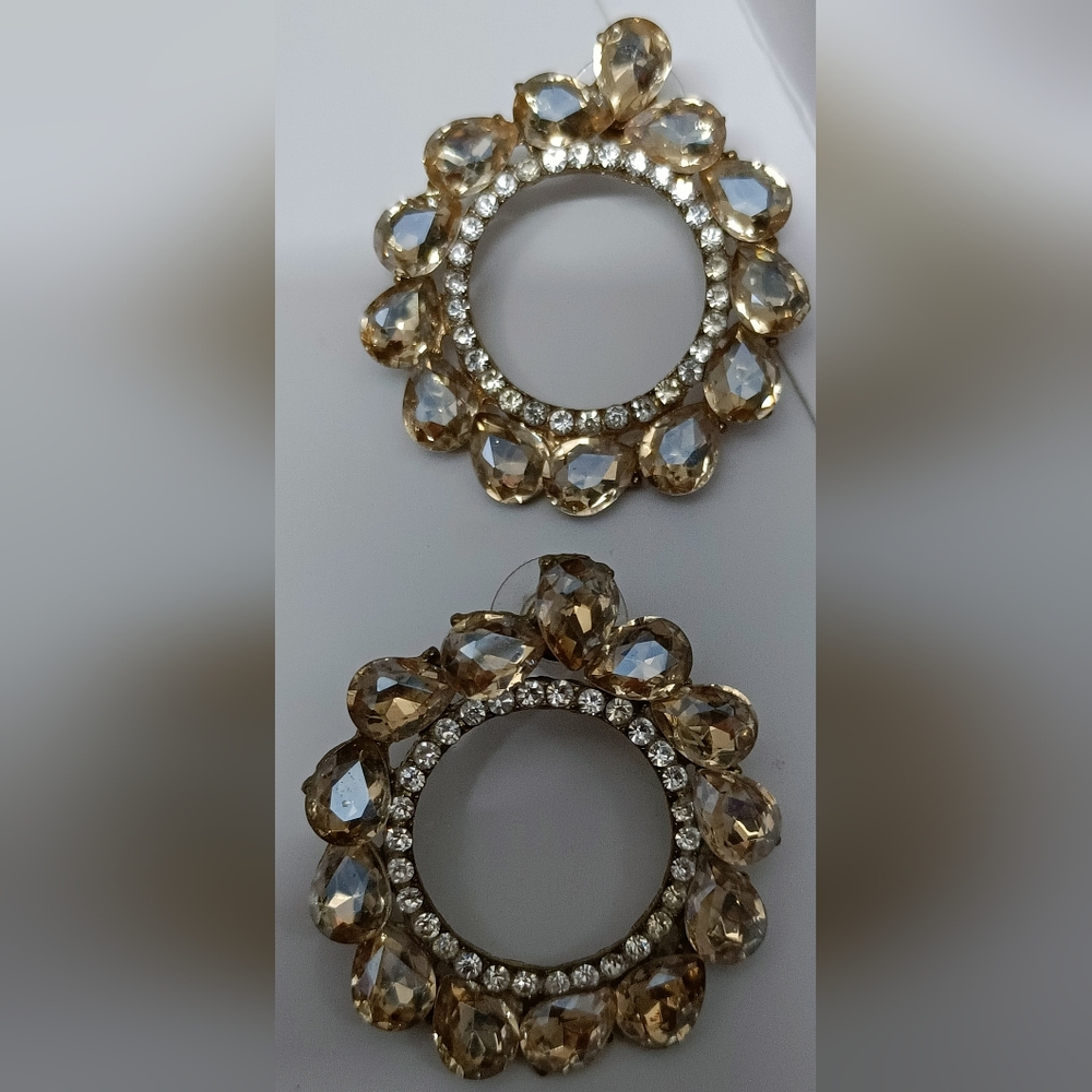Earrings - Picture 6 of 7